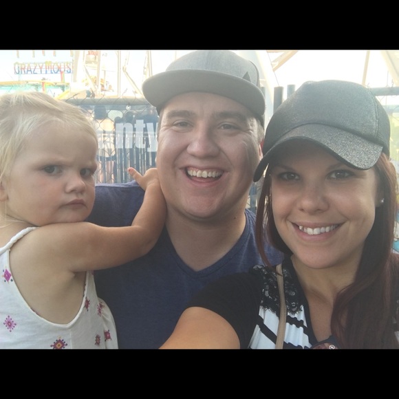 Meet your Posher, Kelsey - Picture 2 of 5